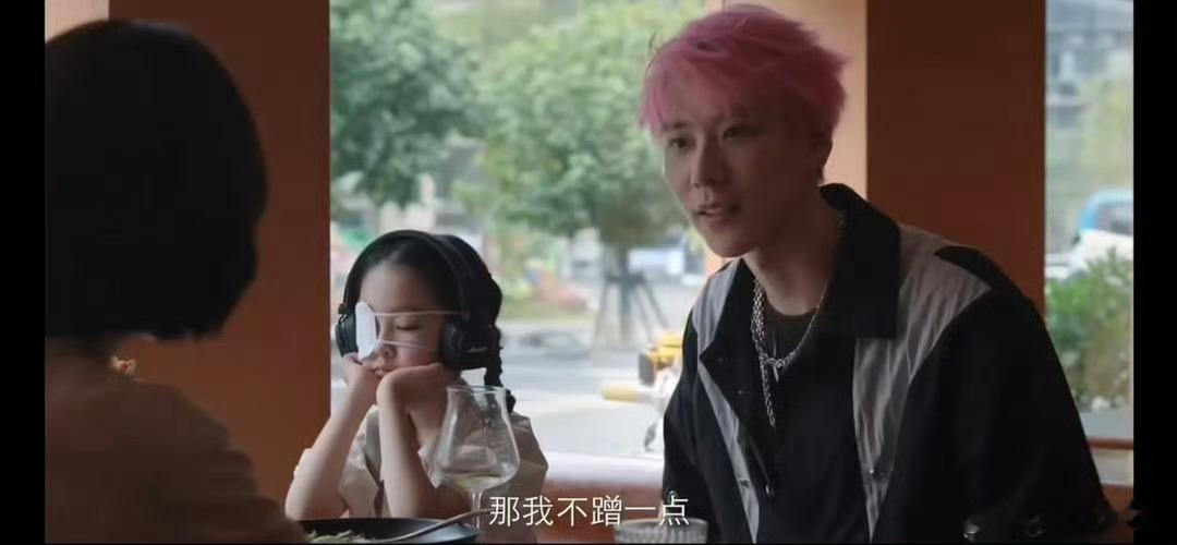 真心替剧中母亲感到悲哀，遭受伤害之后还要被亲生儿子二次伤害，拿自己的伤疤成全对方