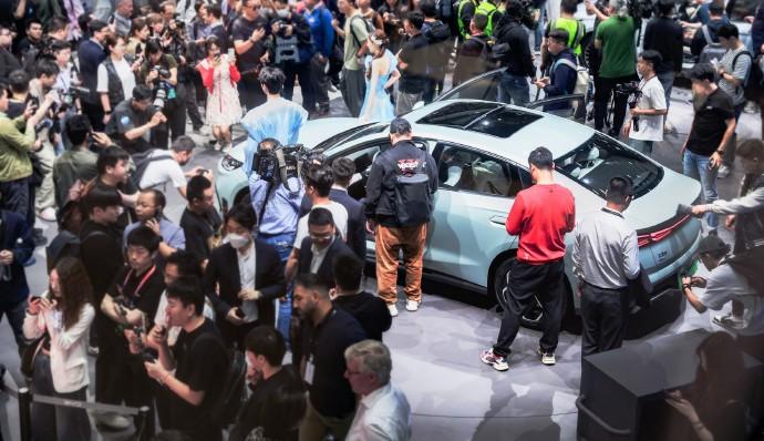 营收1249亿元？比亚迪第一季度大卖62万台车！
比亚迪第一季度财报来了！第一季