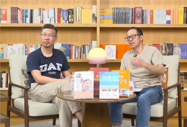 【俞敏洪再回应四位主播离职 ：呼吁别再讨论干扰 对他们唯有祝福】4月28日消息，