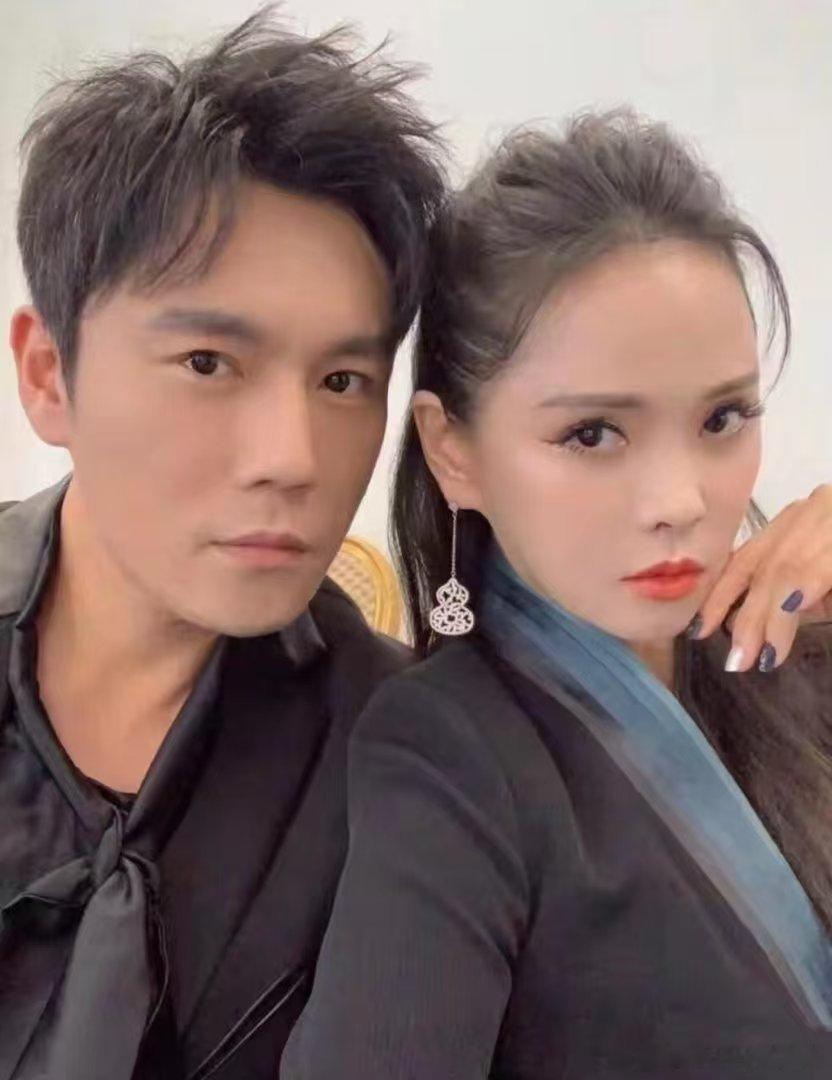 秦昊遇到伊能静前很爱玩伊能静没想到自己这么爱秦昊秦昊给足了伊能静安全感秦昊一句有