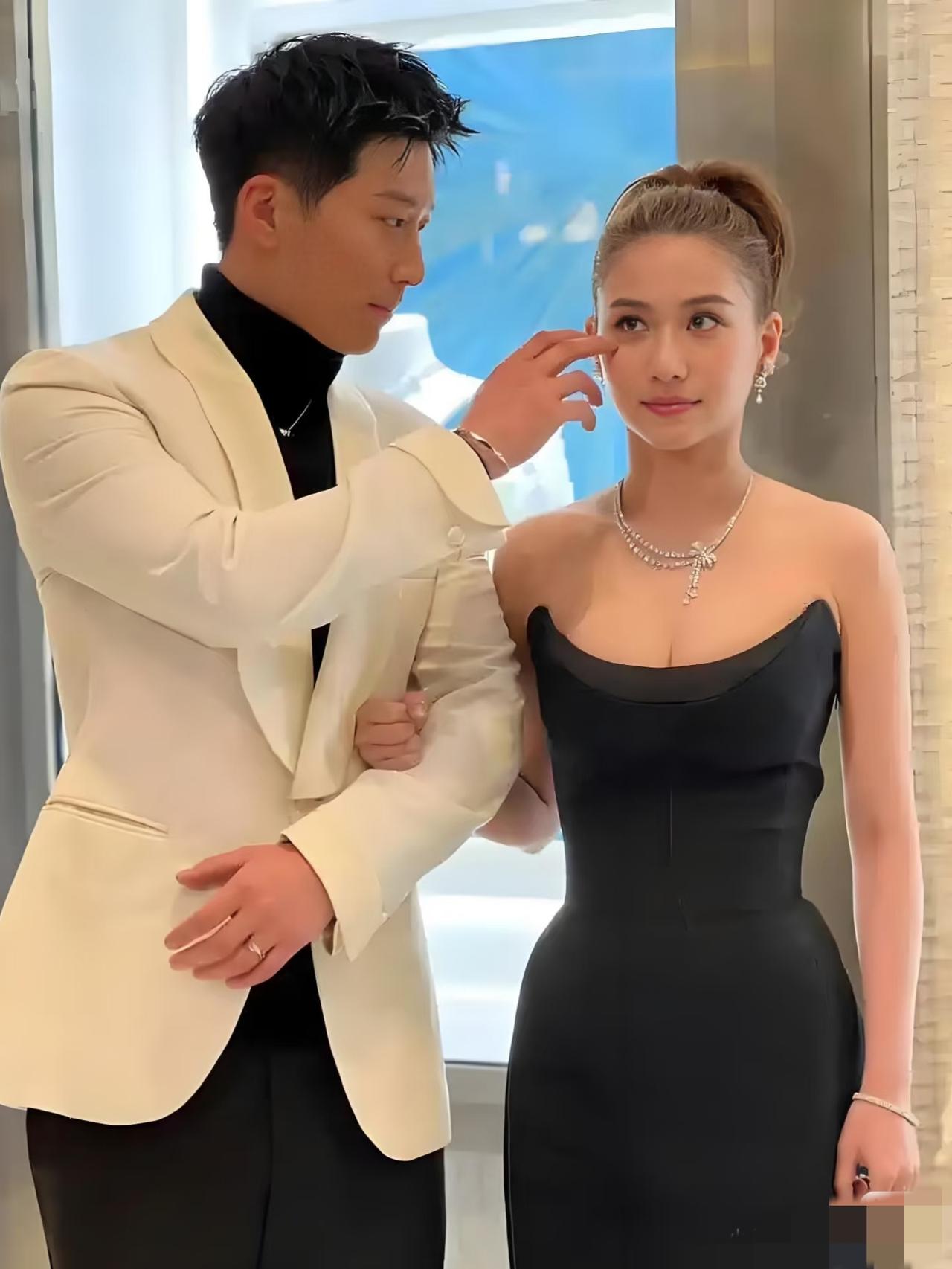 果然还是男人了解男人，

我认为窦骁、何超莲是有情人因为家人阻挠分开，

老公却