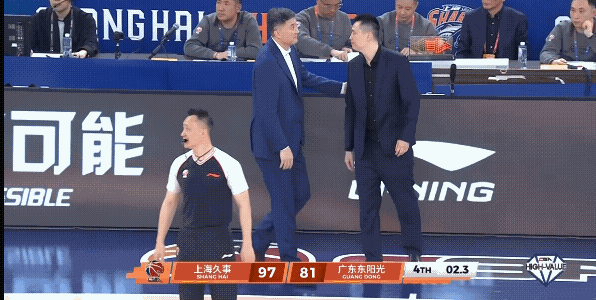 广东男篮客场81：97大比分输给了上海男篮，这样的结果也是预料之中的事情，其实广