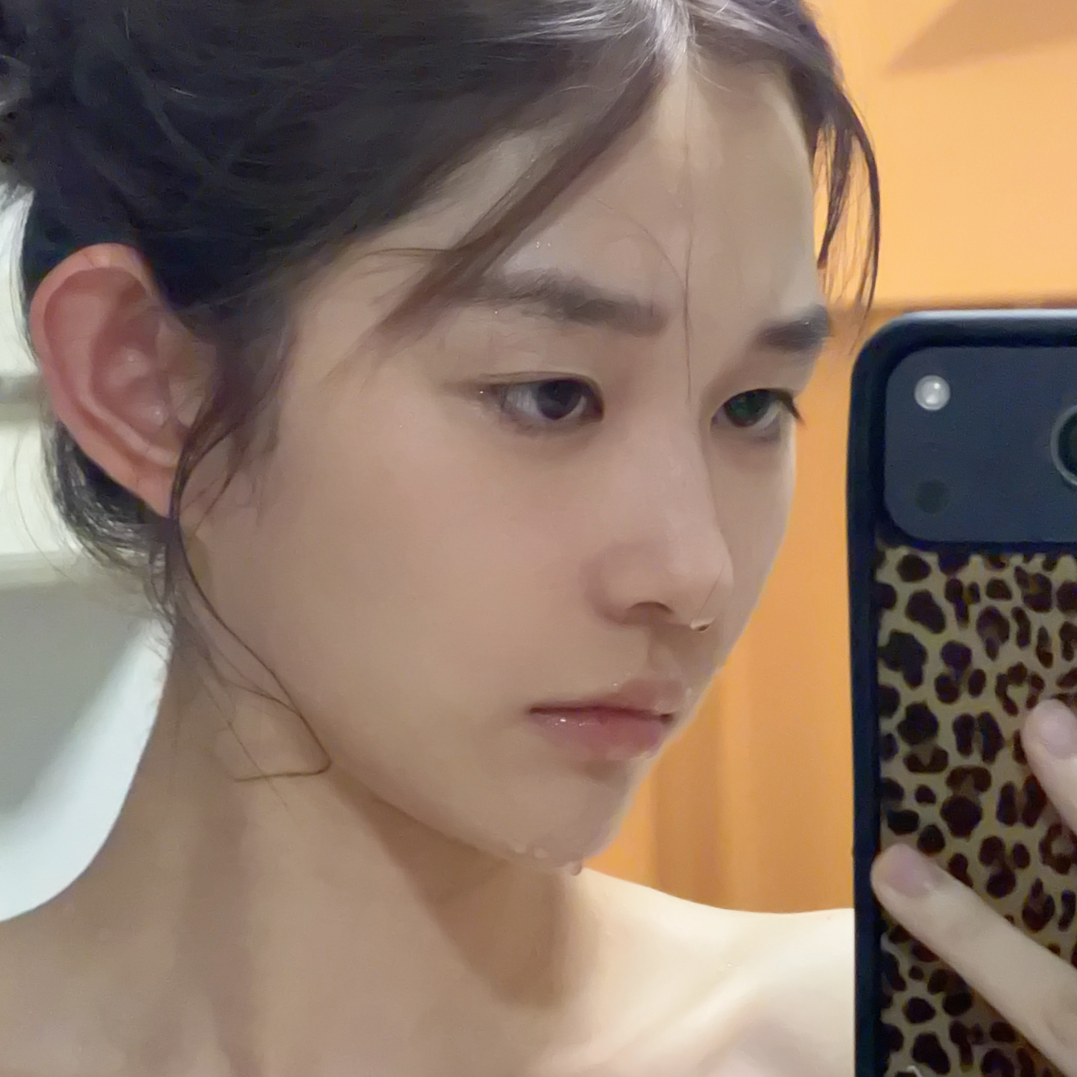 女人[舔屏]我有点燥热 ​​​