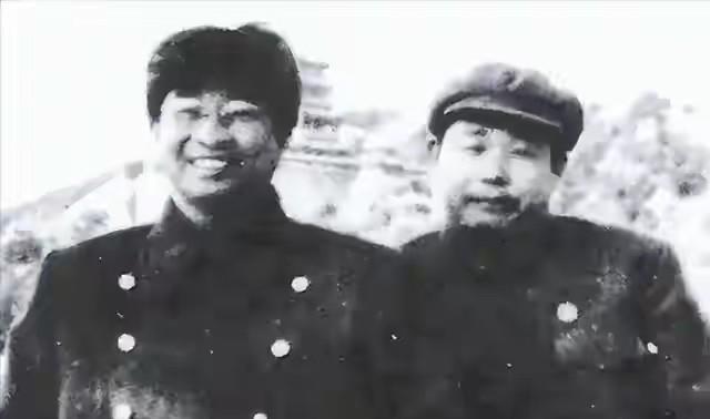 刘伯承大声斥责陈赓：怎么才过来，陈赓回怼：你个老头子还会挑歪理了。
1947年冬