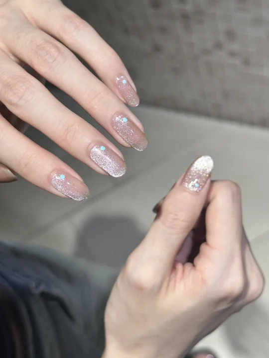 清透银色猫眼薄荷曼波🩵