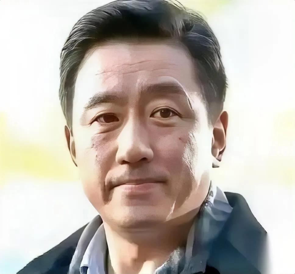 这事你敢信？

二十三年前

导演在戈壁烧了几百万拍好的成片胶片！

当时《末路