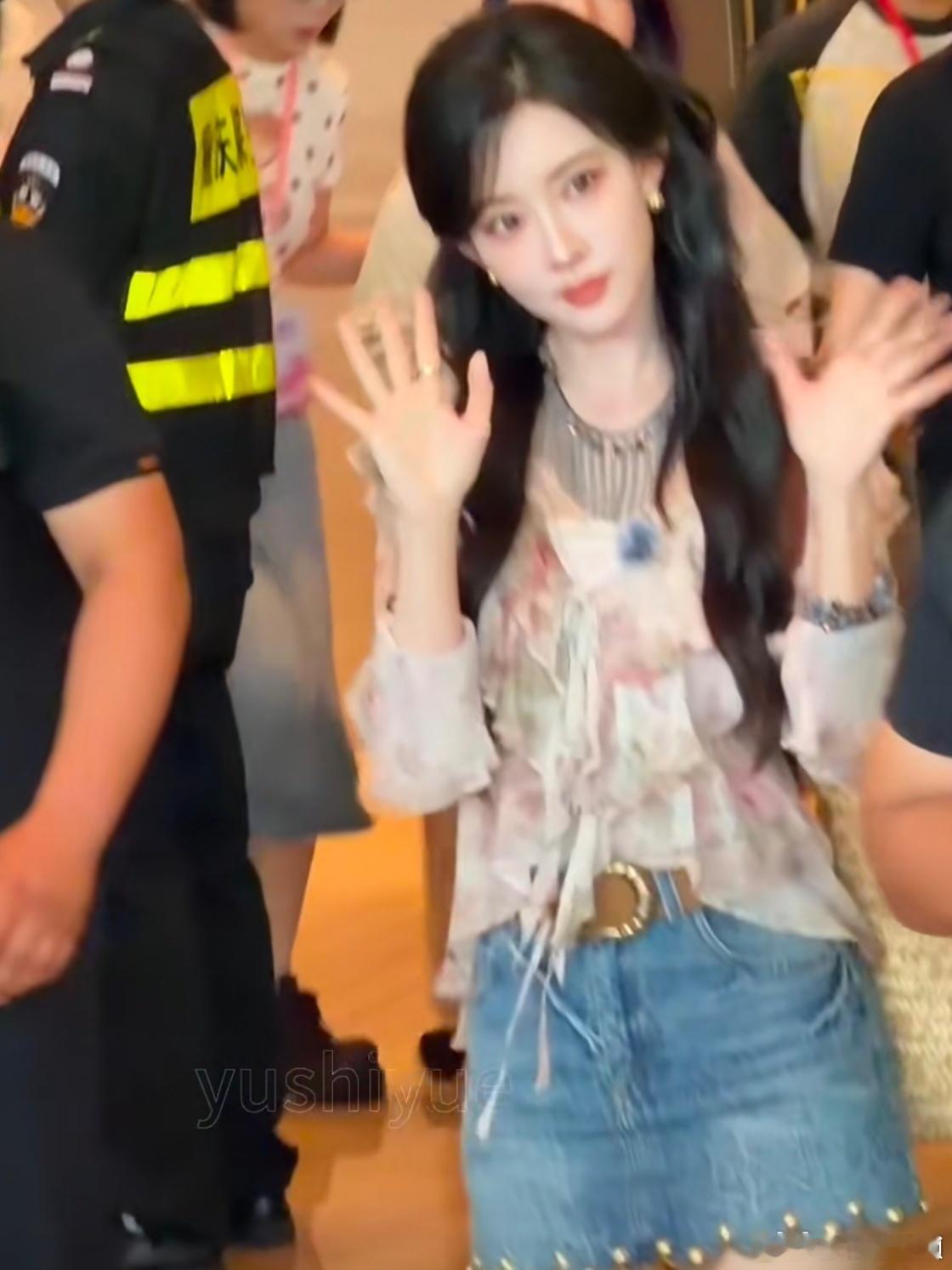 孟子义桃花坞收官录制孟子义桃花坞桃花回归 桃花在外鬼混回来啦！！！哇塞太美了😍