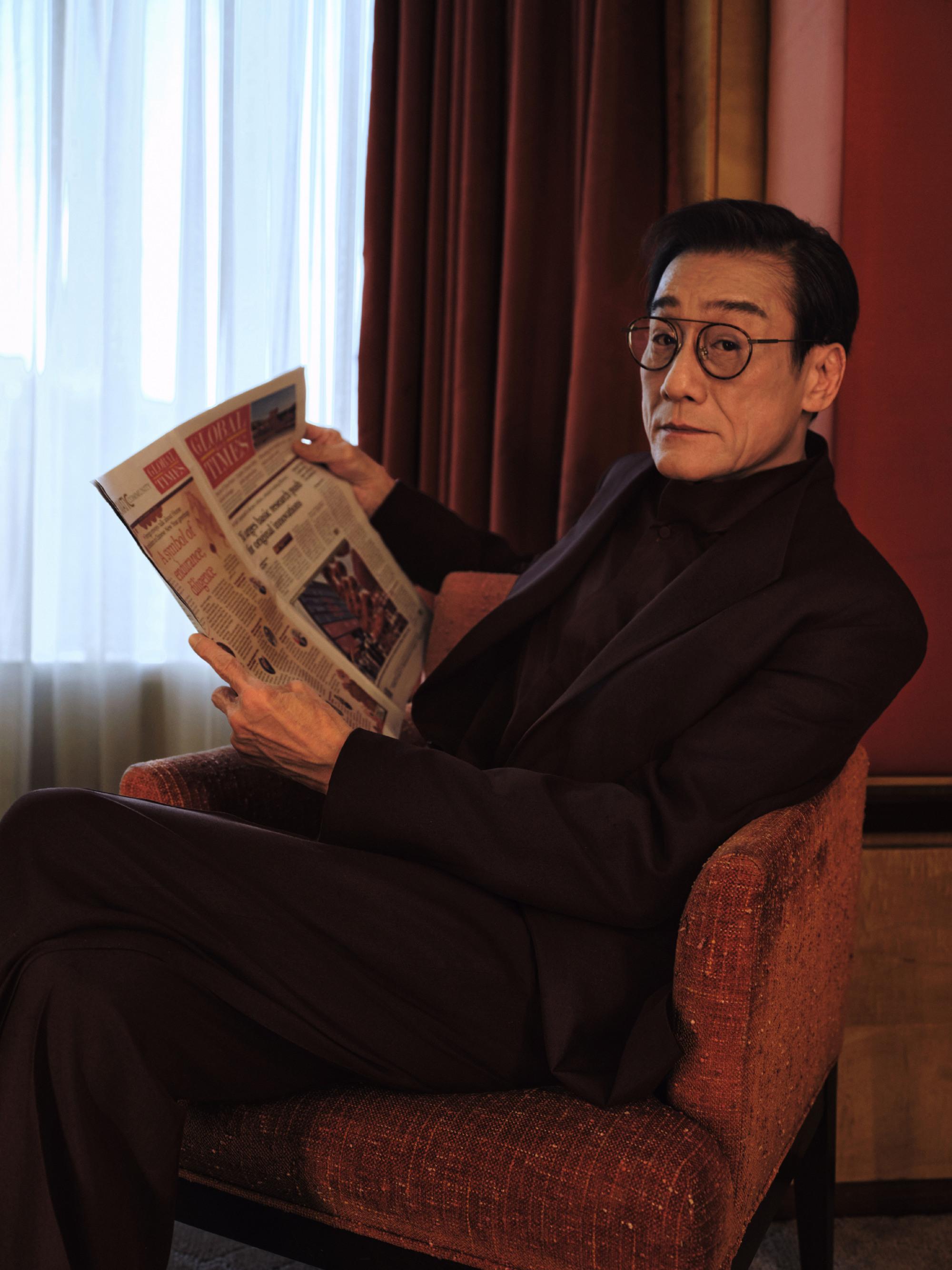 王一博郭富城炸场春晚 梁家辉68岁，郭富城60岁，陈小春58岁，撒贝宁50岁，刘