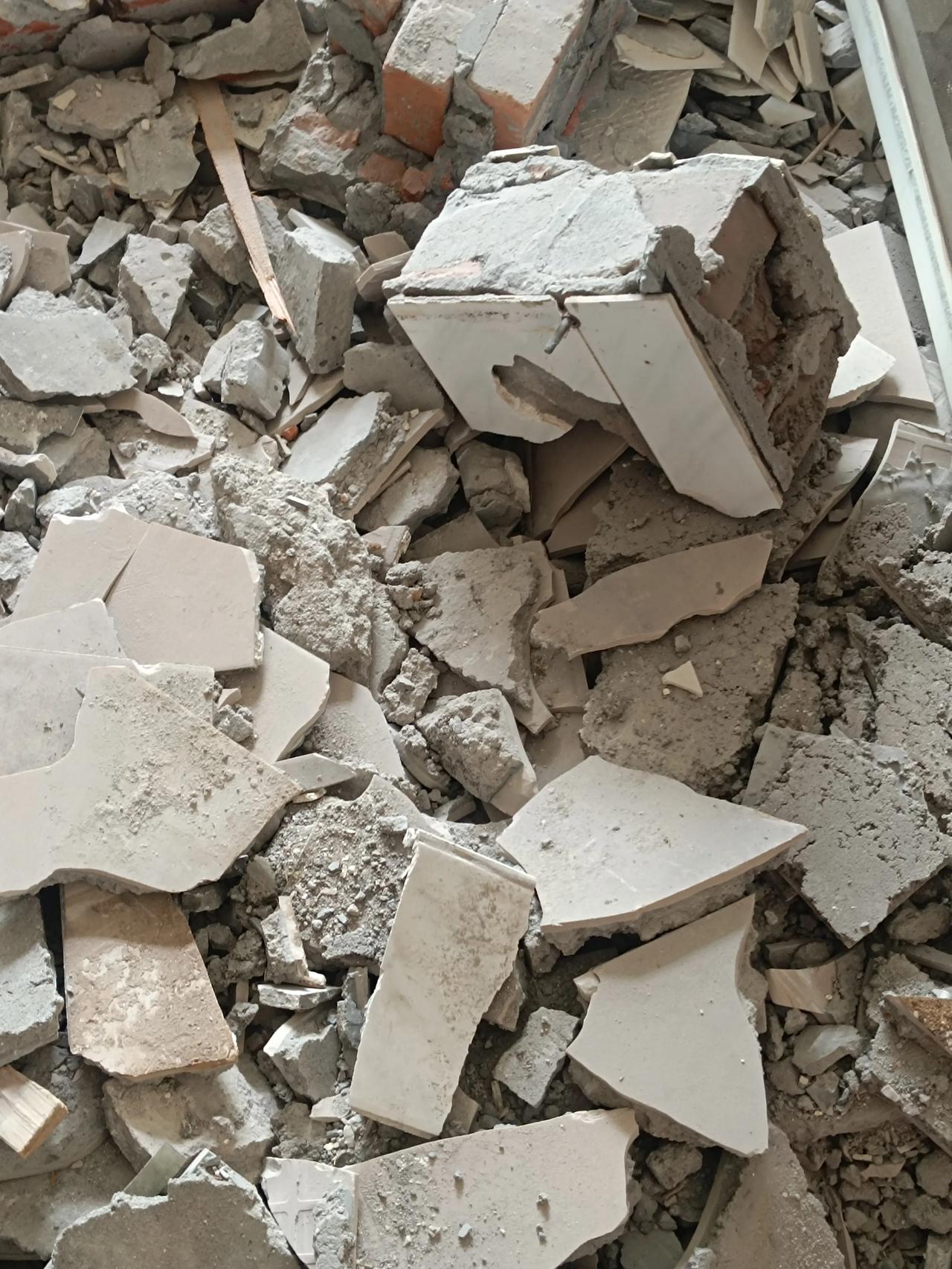 这么多的城市建筑垃圾，最后都弄去了哪里呢？楼盖得越来越高，将来这些建筑垃圾该怎么