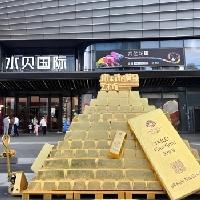 到深圳已经30年了，第一次去深圳水贝黄金批发市场购买金饰。
       来到水