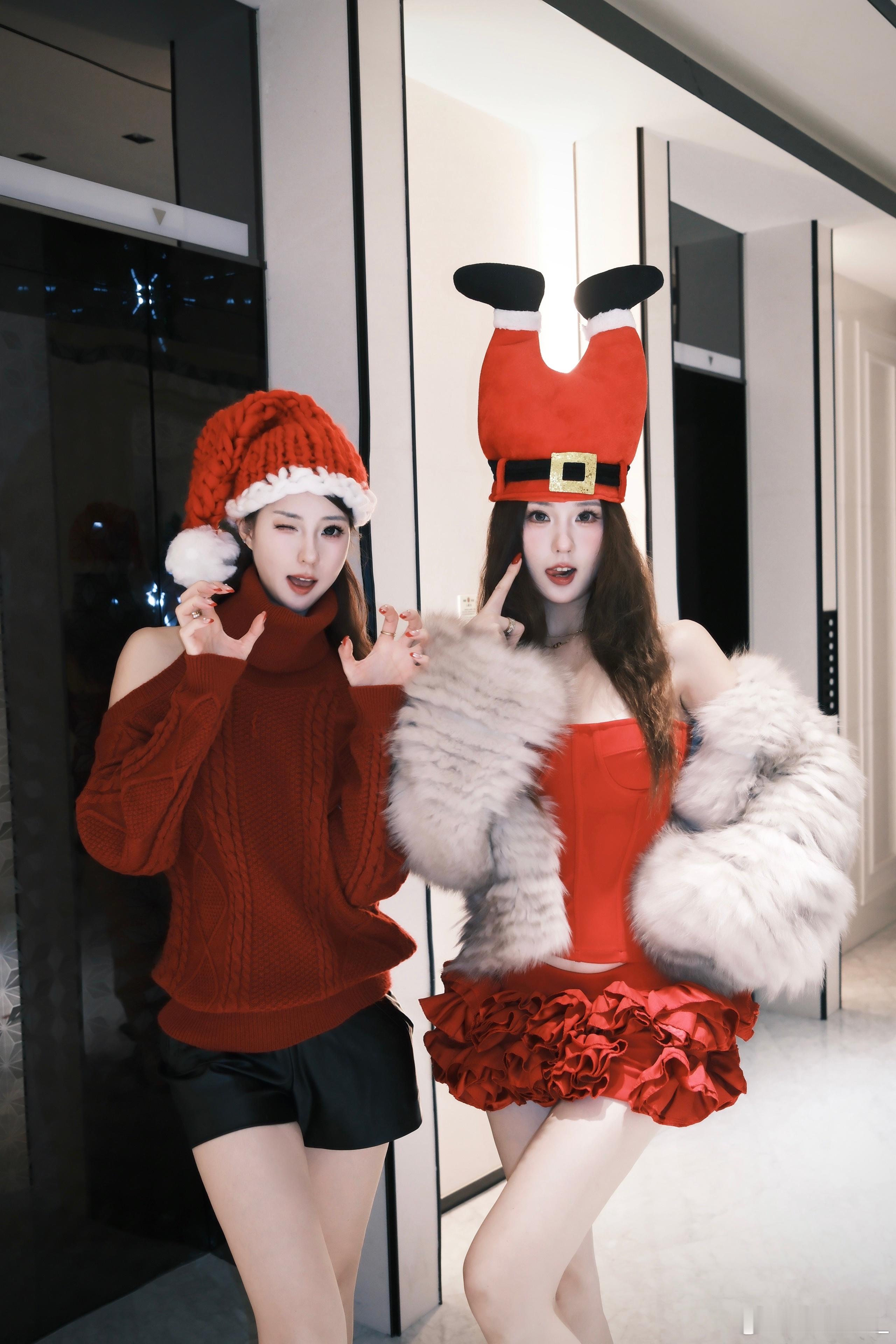 羡慕我有两个漂亮妹妹👩🏻❤️💋👩🏻变相的夸我自己三胞胎碧星梦姐妹新年快