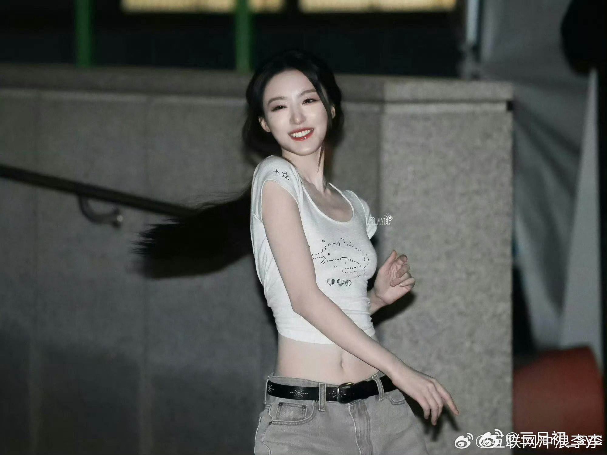 叶舒华又瘦了叶舒华近期因首部主演电影《幸福快乐的日子》瘦到体重仅约39公斤、舞台