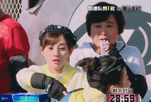 鞠婧祎TFBOYS全员加速中同框翻到全员加速中旧物料才惊觉，鞠婧祎和TFBOYS