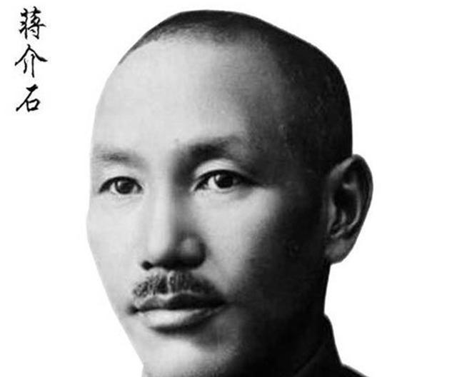 1948年10月，蒋介石密令“就地枪决范绍增”的电报刚锁进宣铁吾抽屉，十六铺码头