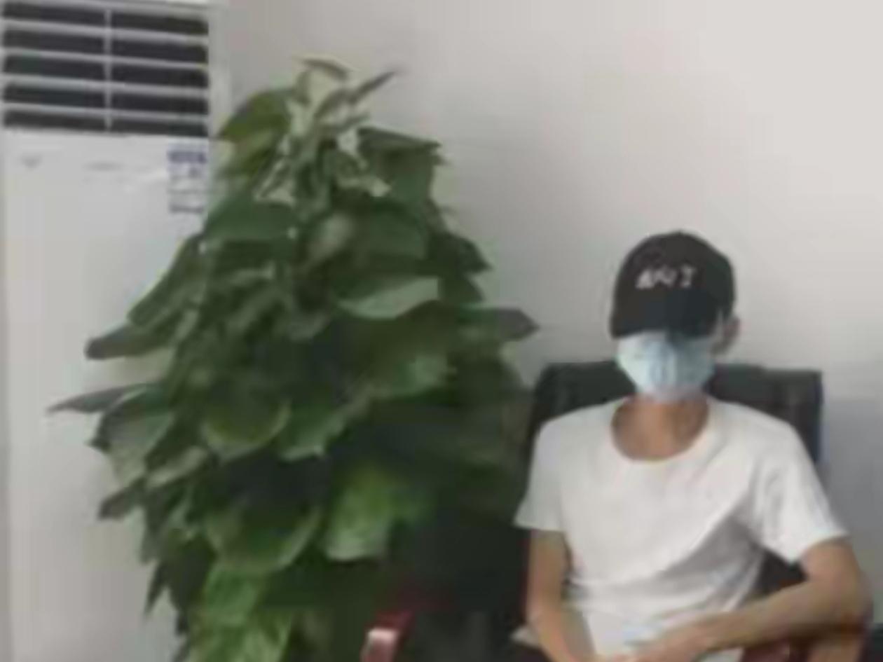 “维权不易。”湖南小陈和女友出去旅游，住酒店临时花15元买了瓶避孕套，用完才发现