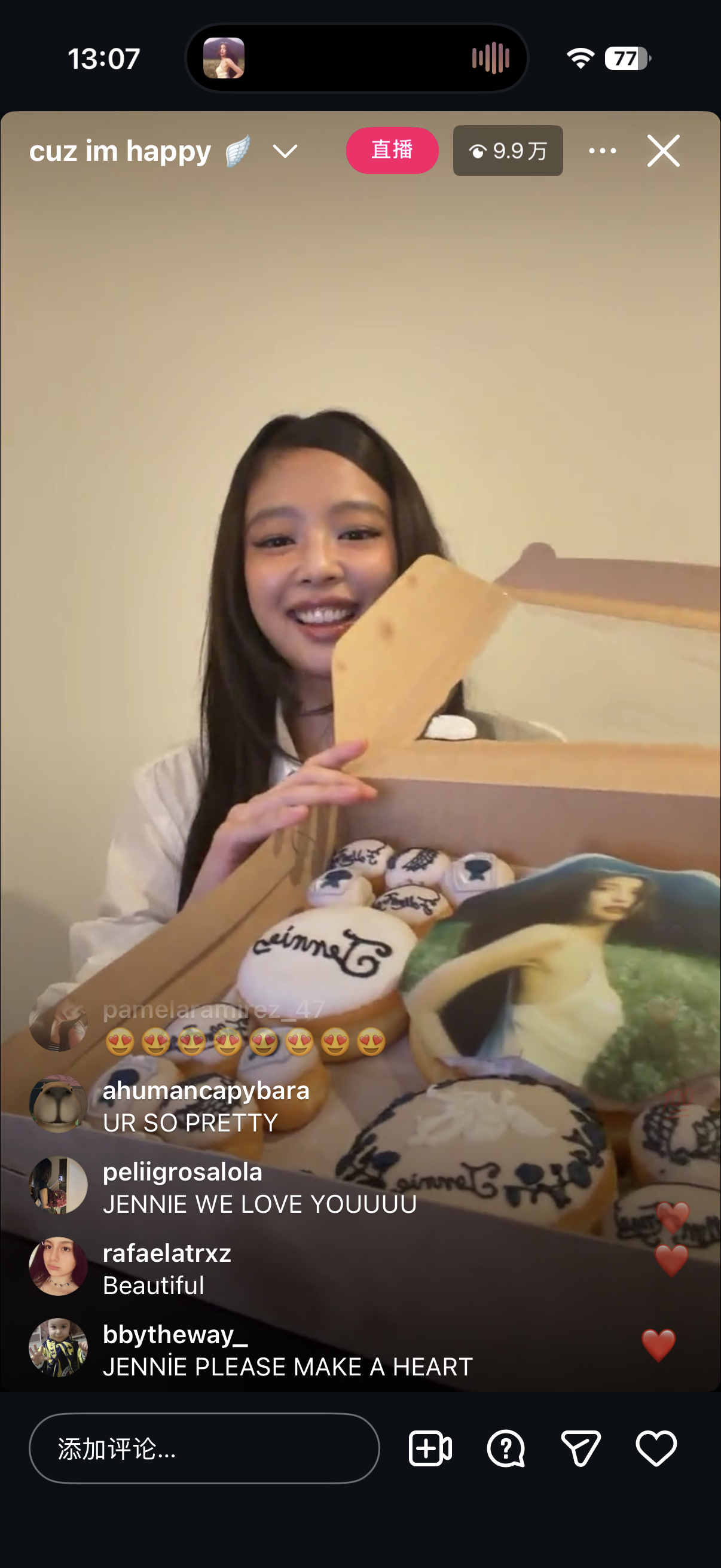 JENNIE[超话]  小妮在IG直播啊啊啊啊啊啊啊啊ps：Spotify居然没