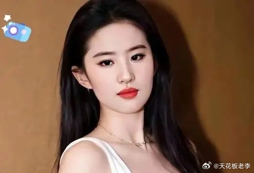 终于明白刘亦菲为什么没戏可拍了。不是因为没大佬找她，而是她今年39岁了，居然就已