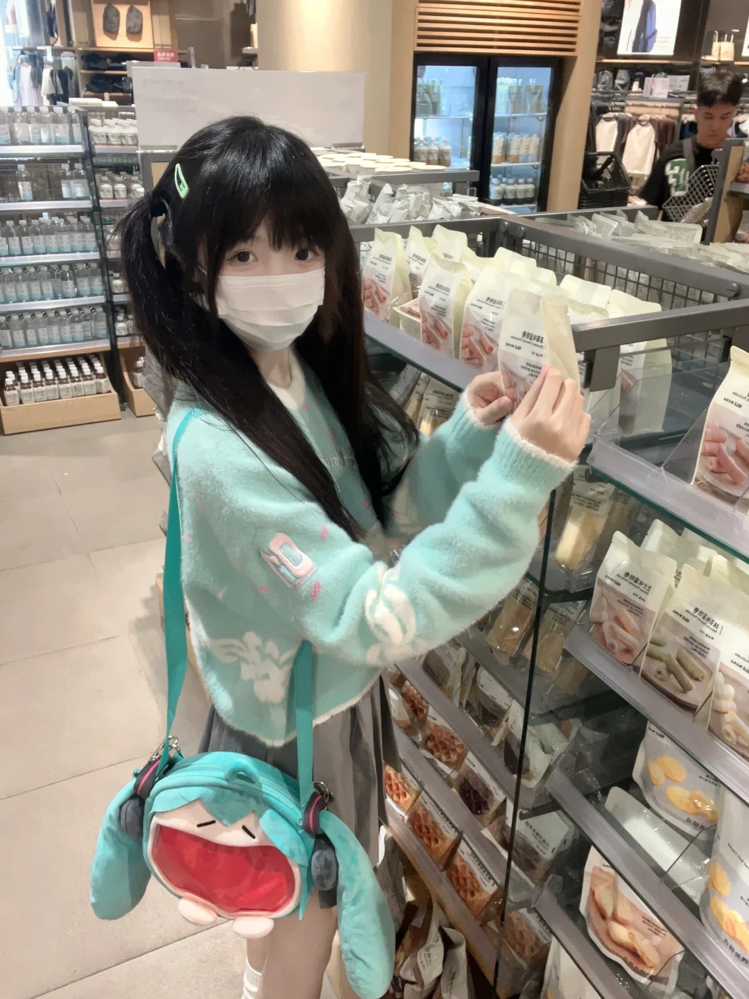 miku ☆⁺ʚ^ ̳   ̫   ̳^