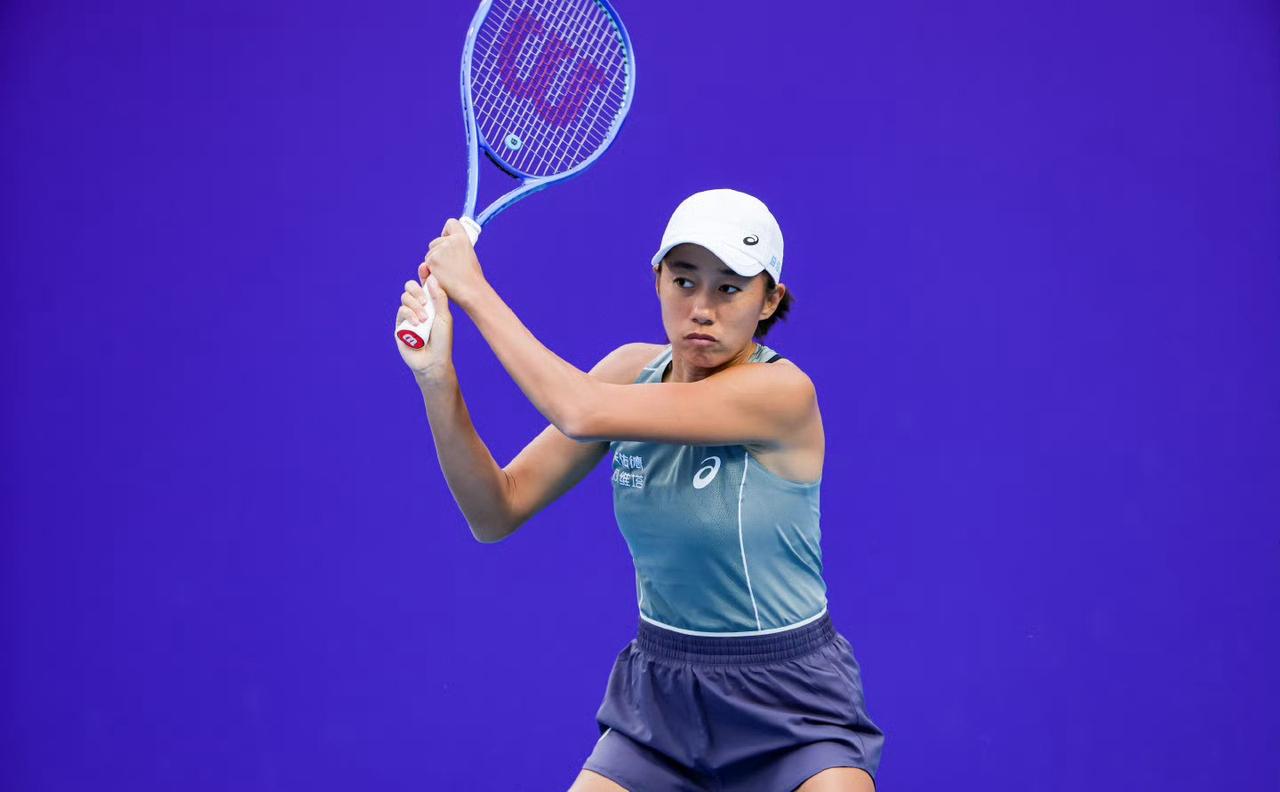 2-1！连下8局逆转，张帅继北京、武汉后，在广州又成为单打赛场走得最远的金花! 