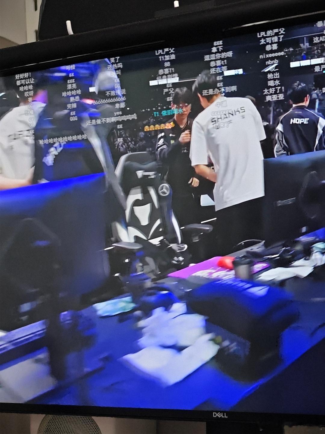 哎，还是不行吗。 ​​​