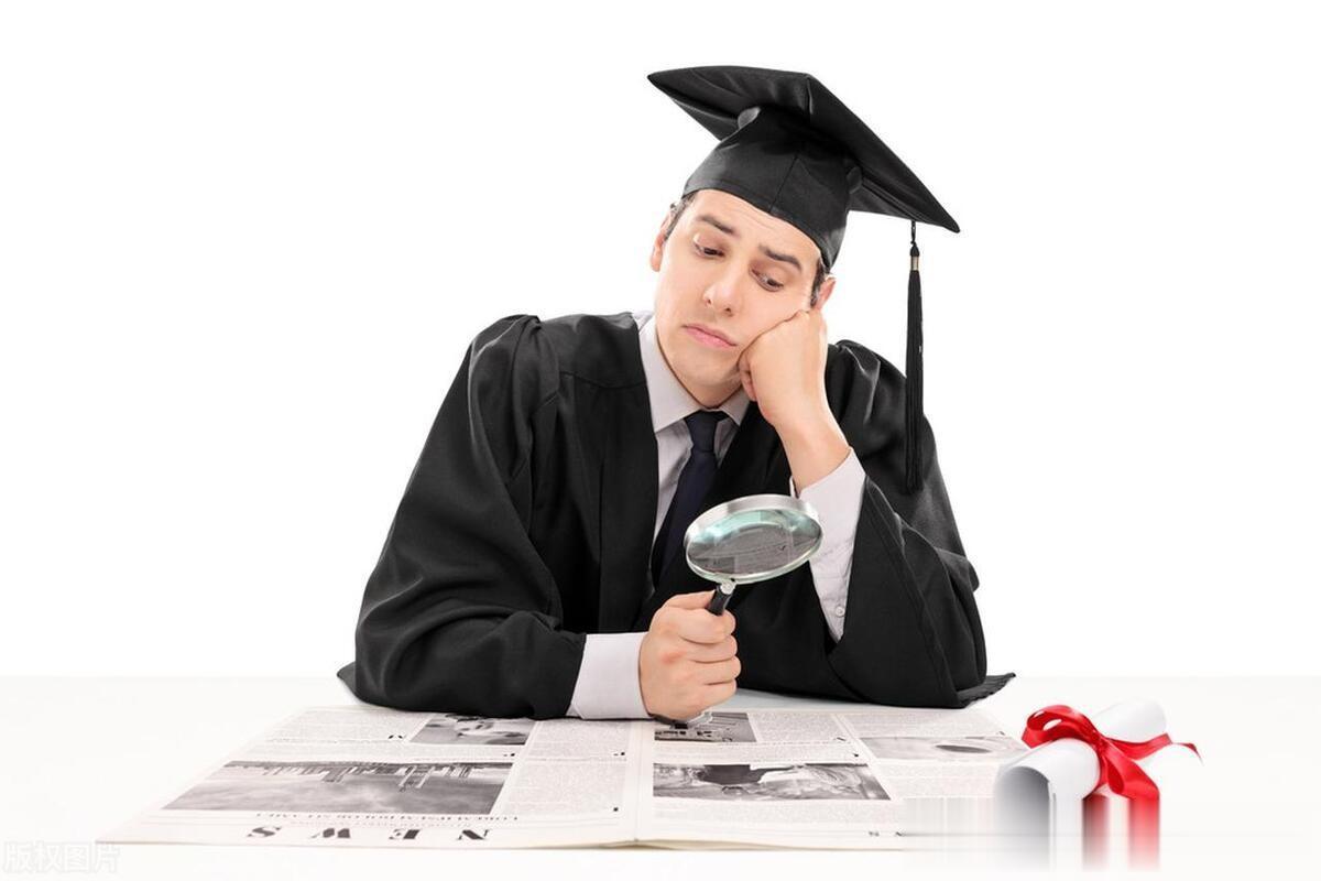 大学生应该先考研还是先工作？
大学生应该根据自己的实际情况和目标来决定先考研还是