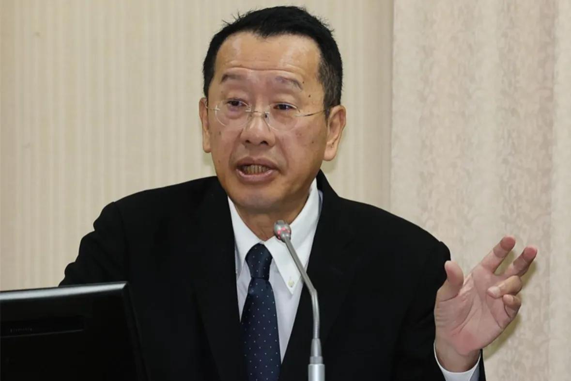 台军个资情报外泄，顾立雄出面灭火！
日前，台军高级将领进行财产申报作业，岂料承办