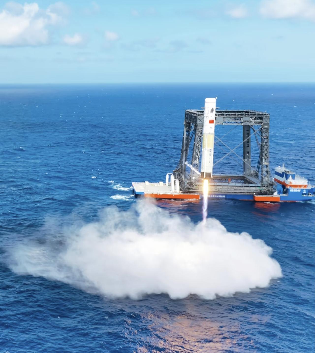 中美两国回收技术究竟谁更胜一筹？
我国于2月11日开展了长征十号与梦舟载人飞船的