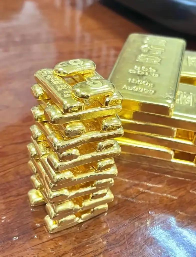 黄金跌到多少钱一克，我都不会买。

我对投资一窍不通，所以黄金就算跌到“骨折价”