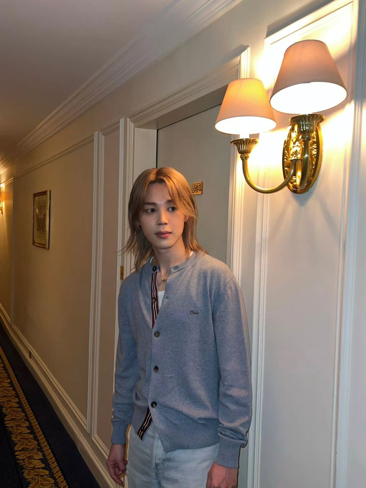 在Harper’s BAZAAR Korea与Mnet Plus联合举办的投票中