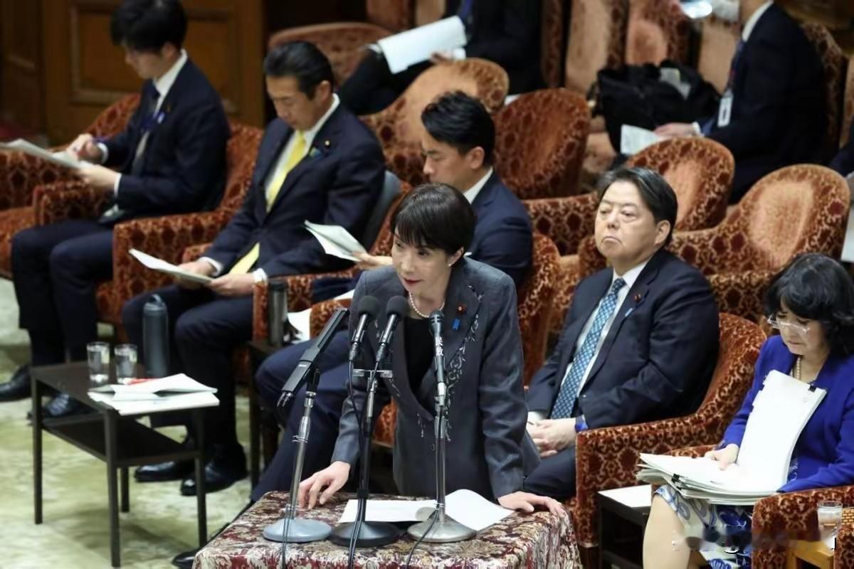 解放军围岛军演让高市早苗尴价 敢动手就要准备“挨实弹”解放军围岛演训，日本通过媒