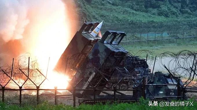 非营利组织"乌克兰军事中心"（Ukrainian Military Center