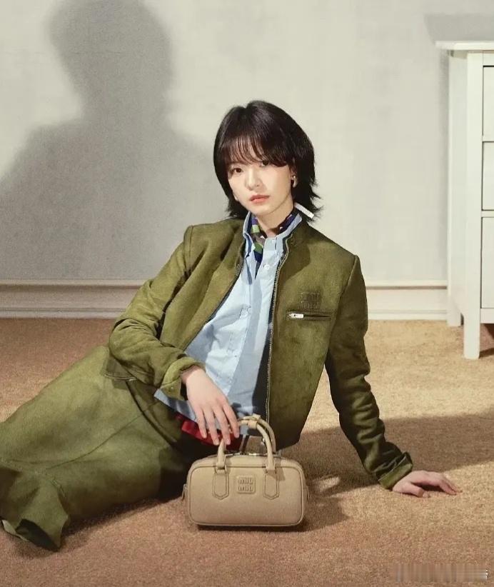 miumiu三花卖包图，谁的表现力最强？ 