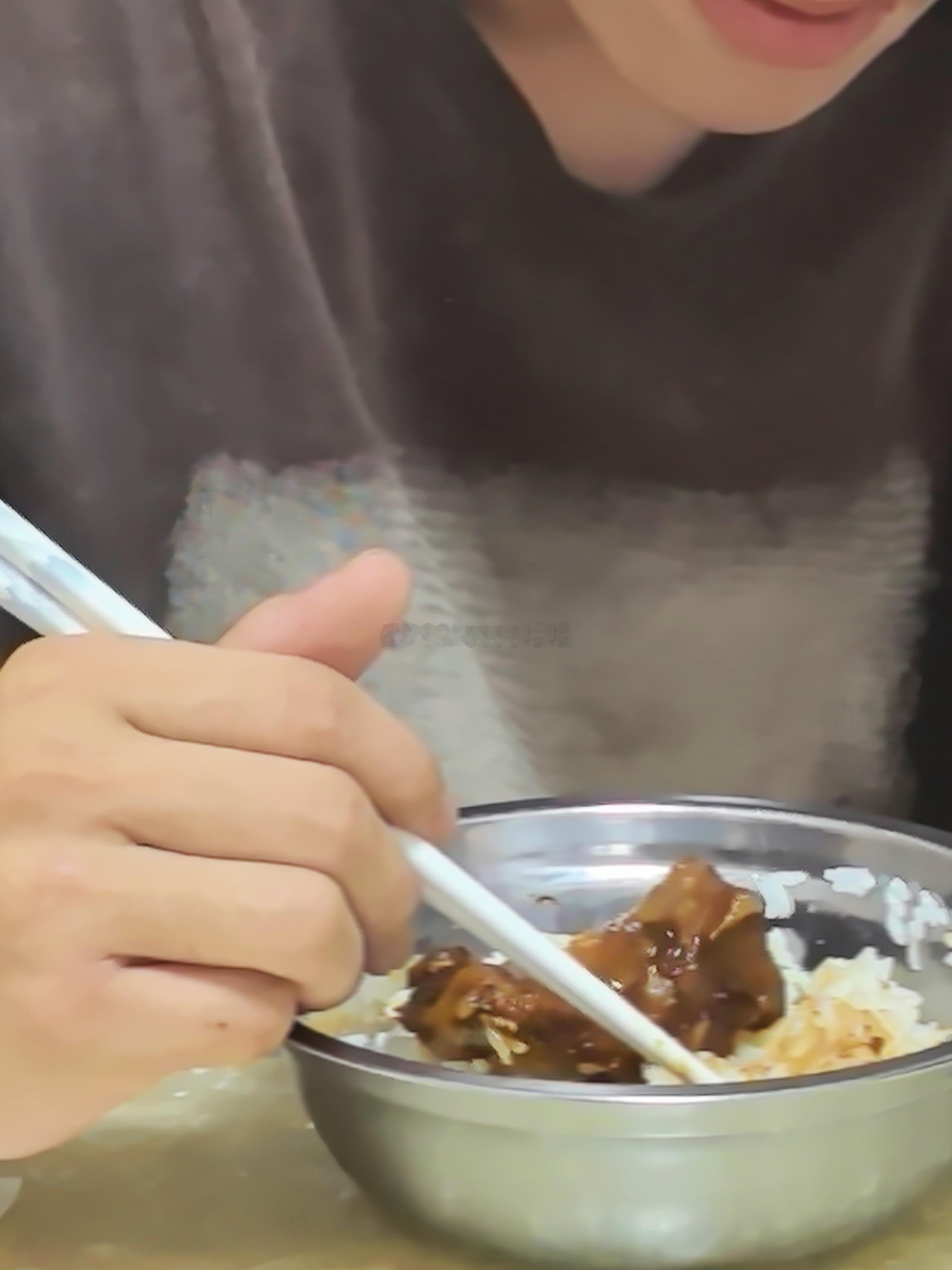 大傻之2吃饭都用盆[干饭人] ​​​