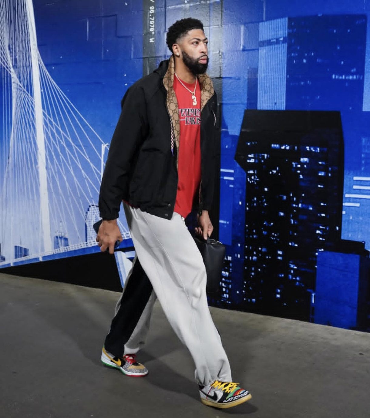 冲！ 安东尼戴维斯