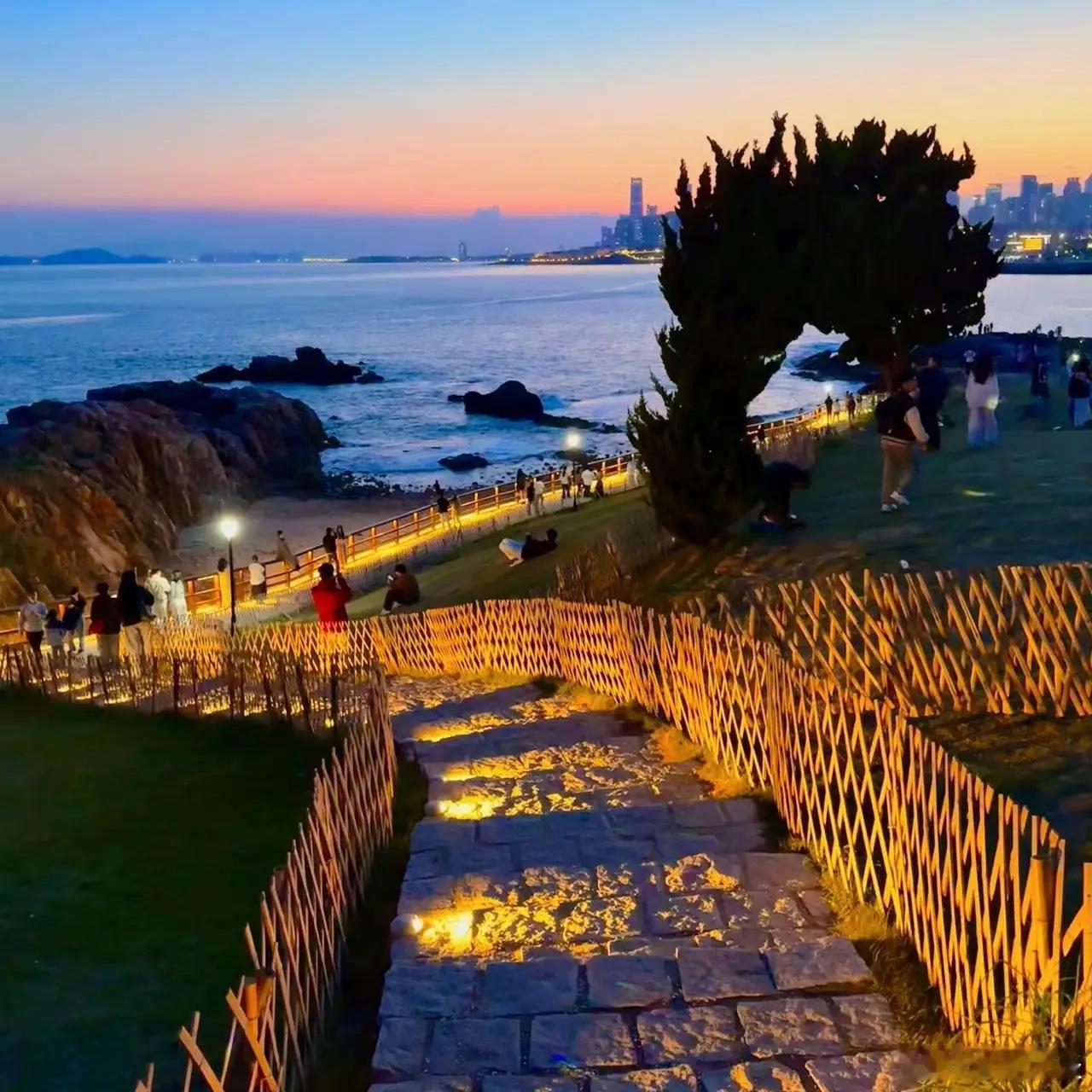 明天的行情，我再补充一下分歧加剧，上涨无力消息面利好资源板块，美国取消部分对华关