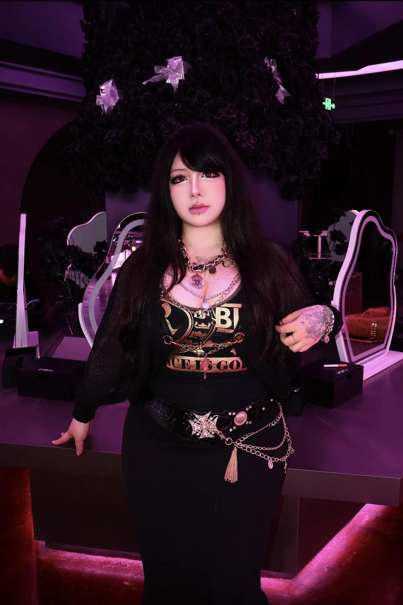 迷迭香 辣妹穿搭 小辣椒 黑珍珠 sexygirl