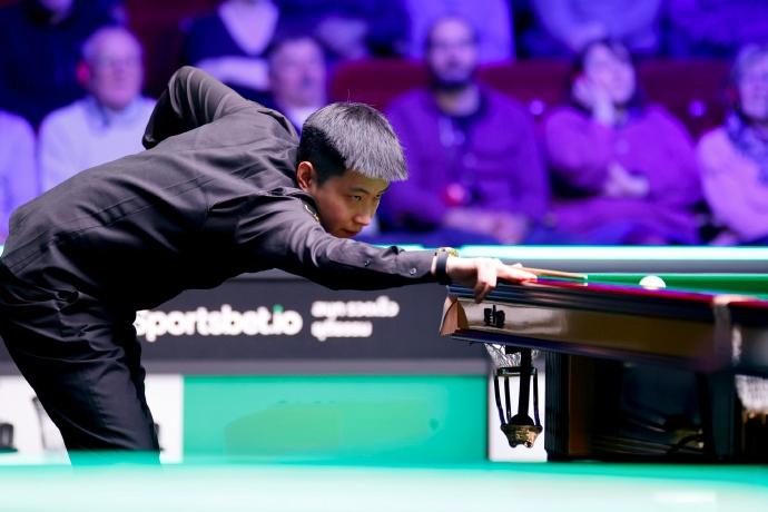 2026斯诺克球员锦标赛：赵心童和希金斯险胜，晋级决赛

北京时间2月21日晚，