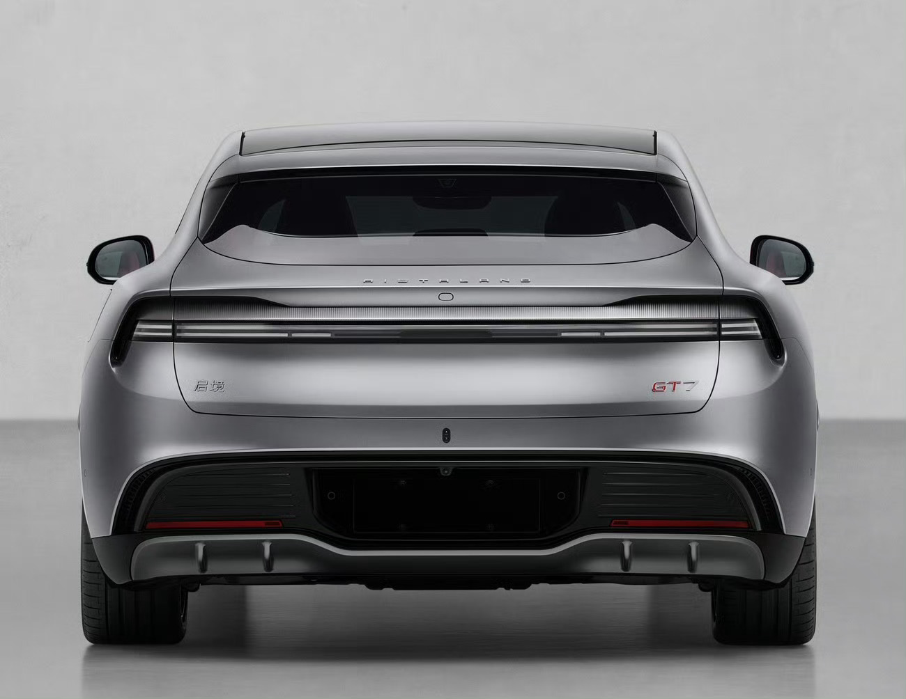 启境GT7工信部申报图曝光。正常来说工信部的图都是比实车难看的，所以实车应该还要
