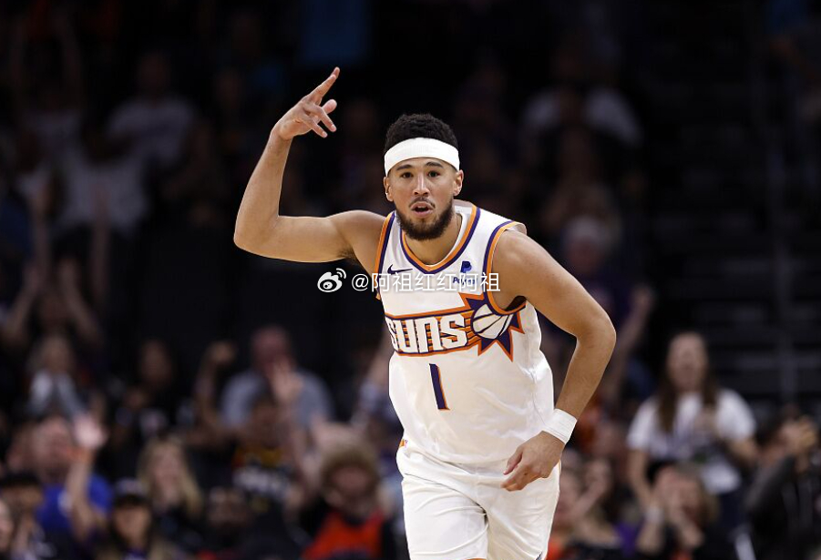 今日NBA常规赛继续进行，太阳与国王交手。今日布克手感不错，投进个人本场比赛第3