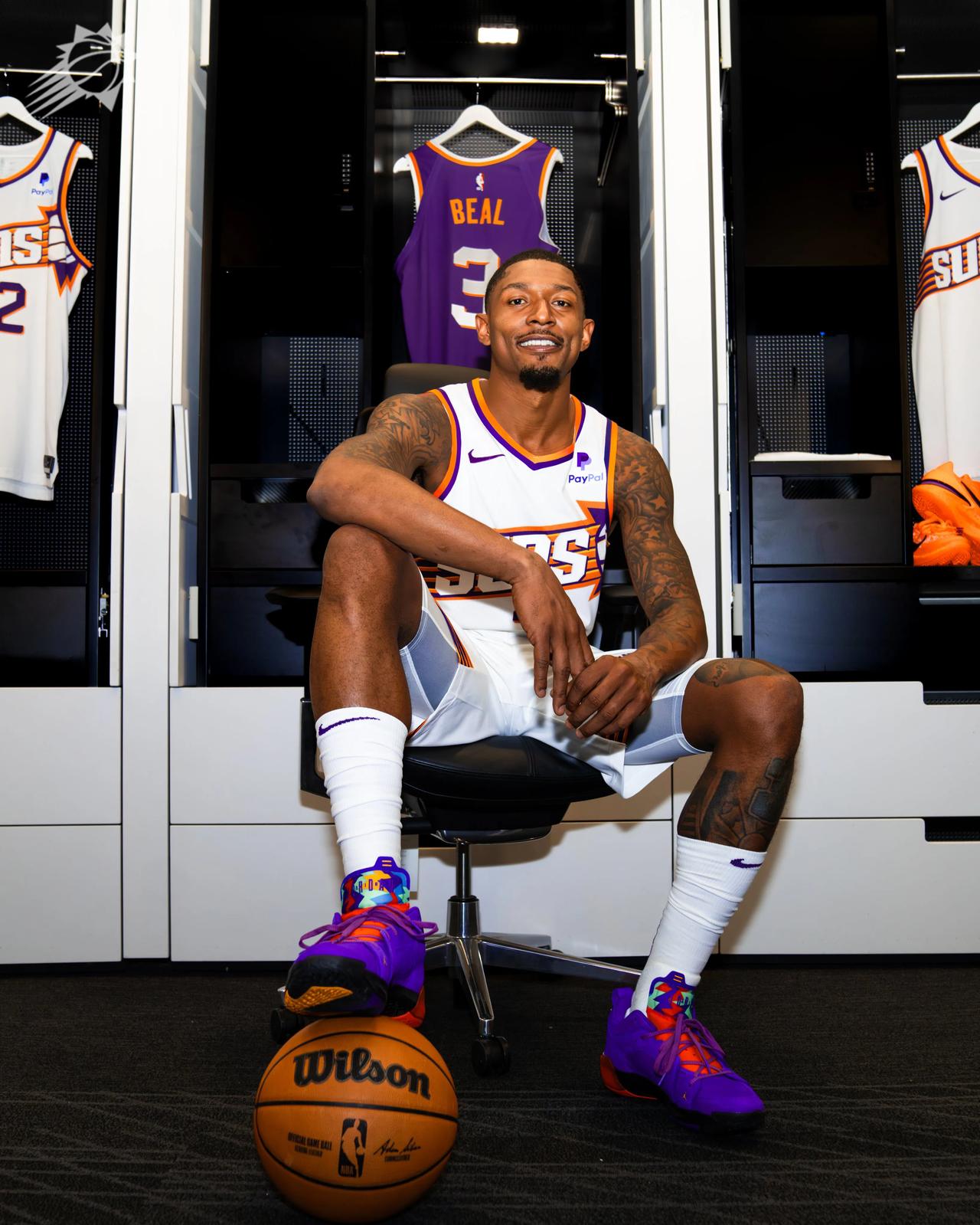 比尔1V1被高中生打爆？
前NBA球员“白曼巴”斯卡拉布莱恩在播客节目中透露，高
