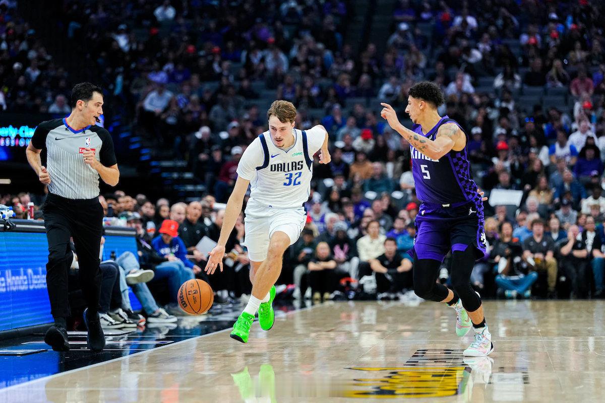 【弗拉格】确实有点累，你得经历这些，然后找到适合自己的方式。但32场比赛，几乎相