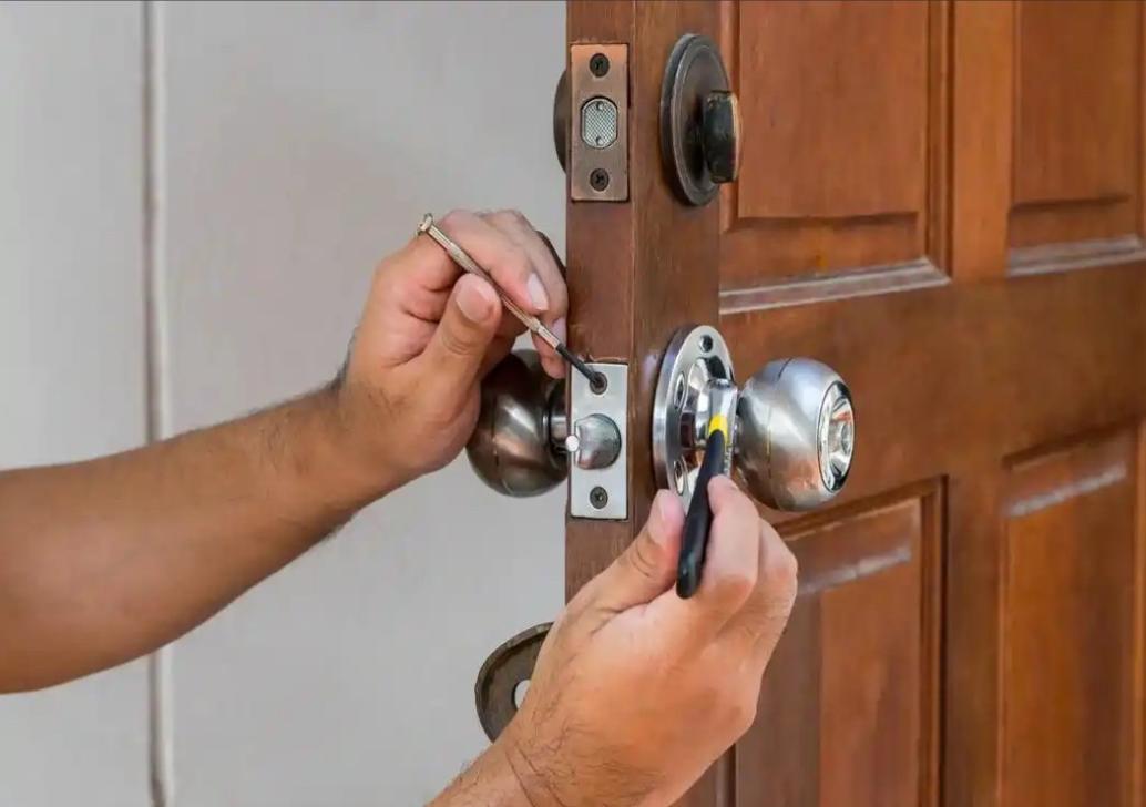 “太荒唐了！”北京一男房东因联系不上女租客，担心出事，直接开锁进了房间。女租客回