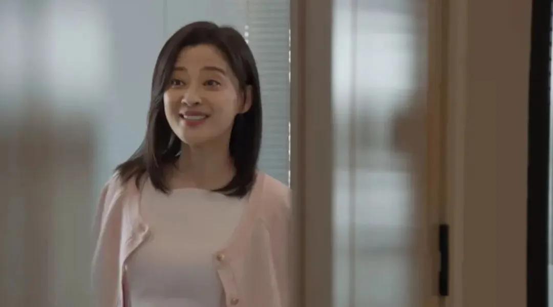 在你心里，你觉得过了40岁后的女人应该是什么样子的呢？我想，每个人都有自己心目中