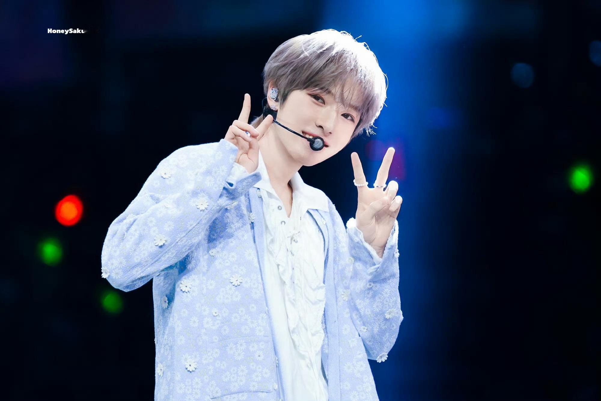 瘦成一片雪花了 