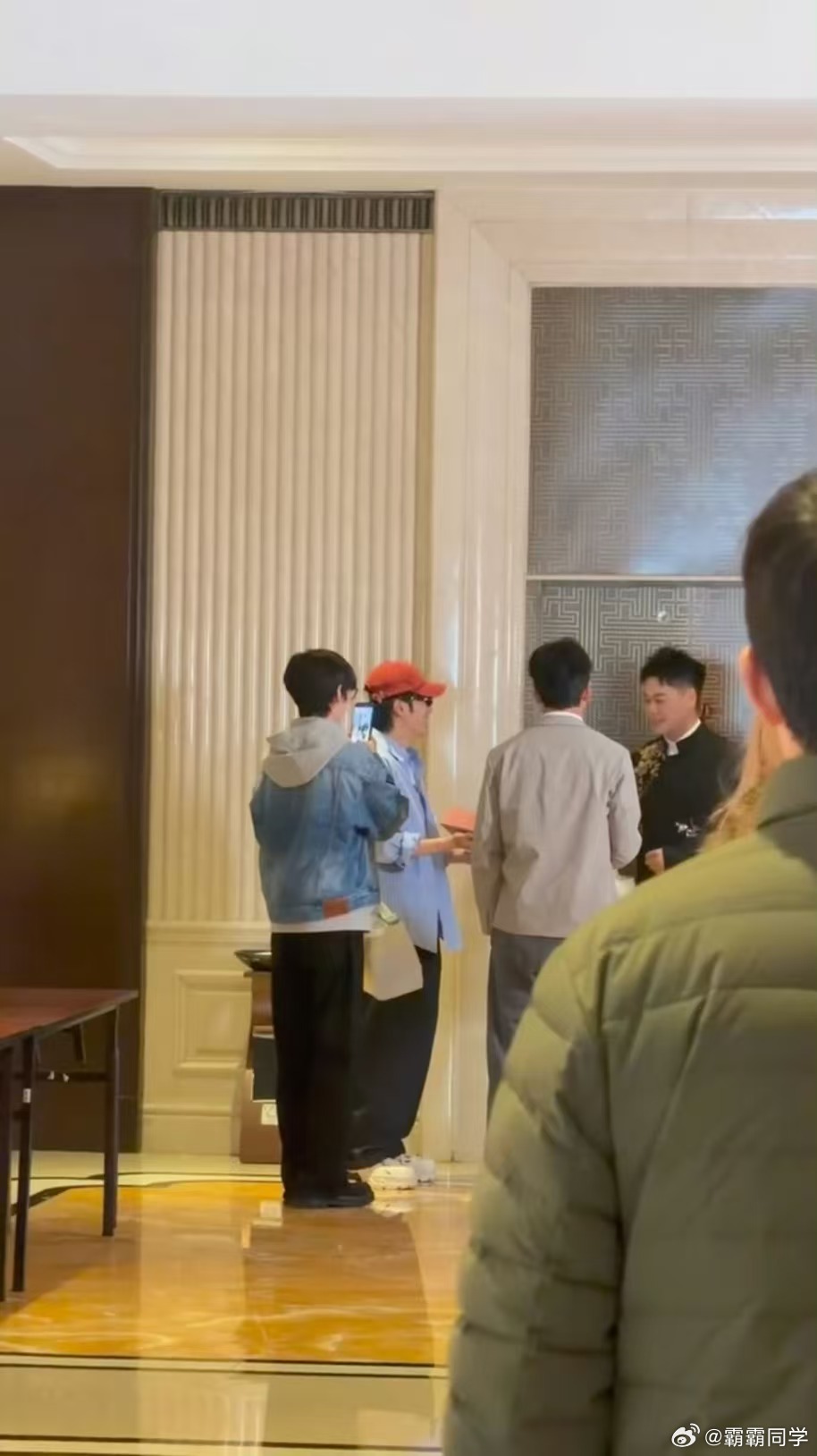 婚礼偶遇吴彦祖代旭井胧风华合伙人 这是什么神仙缘分，婚礼现场意外遇到吴彦祖代旭井