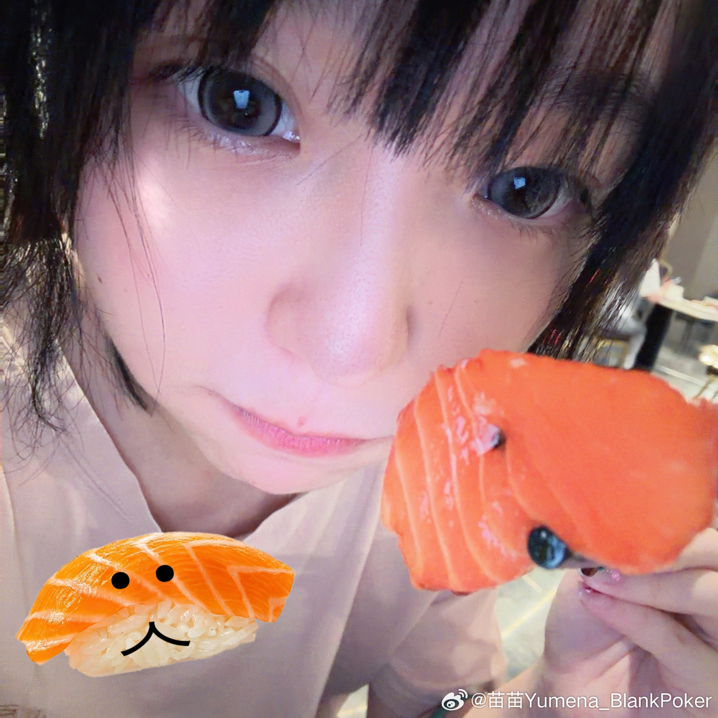苗苗Yumena 感觉体内一直缺三文鱼…🍣 