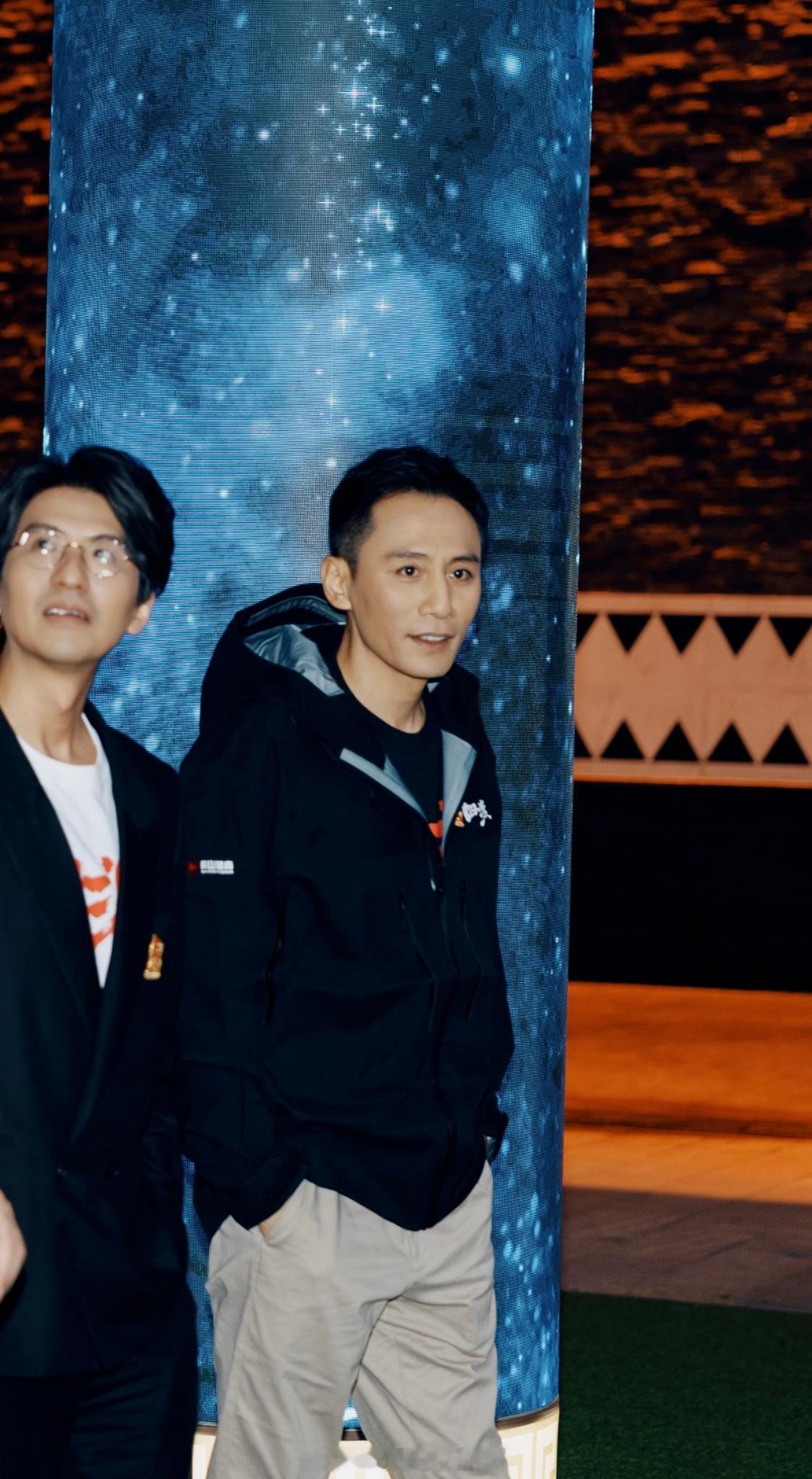 omg刘烨太帅了，我跪下了..cr.嘉阳邓 