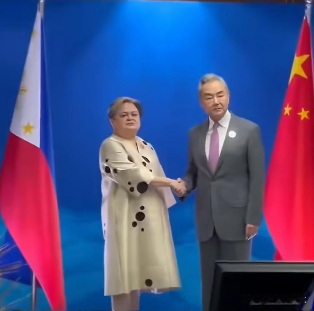 “五个字”！菲律宾能不能听懂？
7月22日，在第59届东盟外长系列会议期间，中国