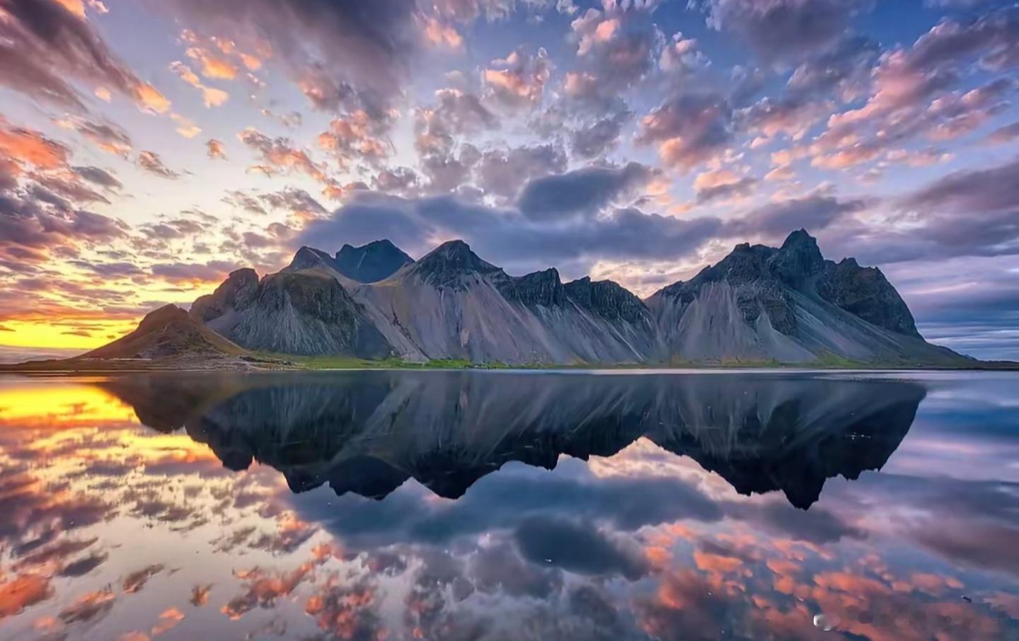 你们有没有注意到，很多龙头在连板拉升前，换手率都会出现这四个信号，一旦出现这四个