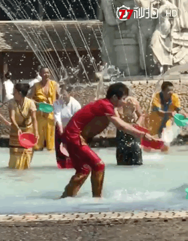 扔盆这个动图什么时候看到能不笑 太机灵了我儿子易烊千玺电影惊蛰无声